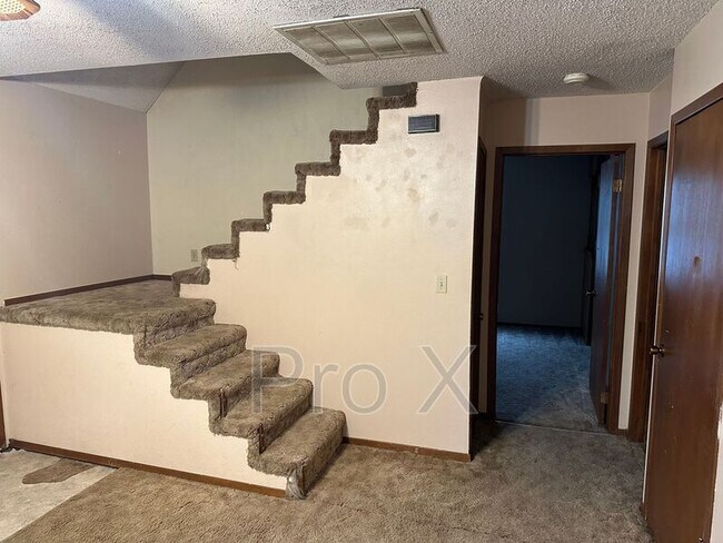 Foto del edificio - 705 N Rouse St