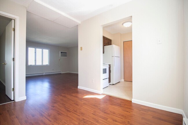Foto del edificio - 5359 Cresthaven Ln