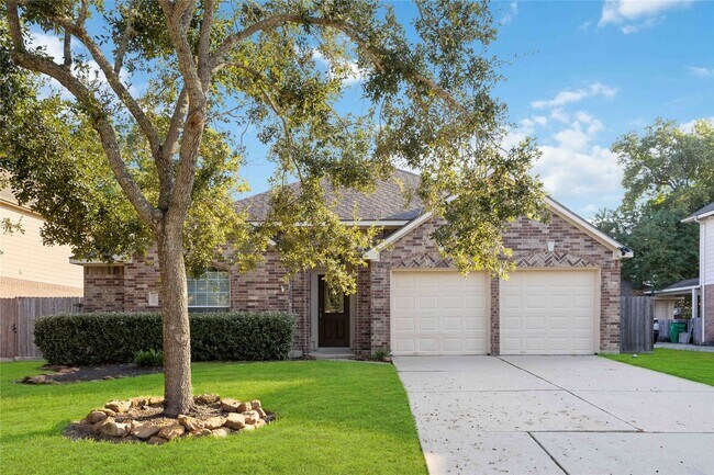 Foto del edificio - 15018 Summer Knoll Ln