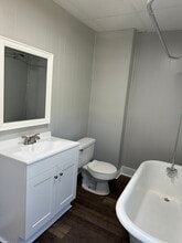 Building Photo - 27-27 Durand St