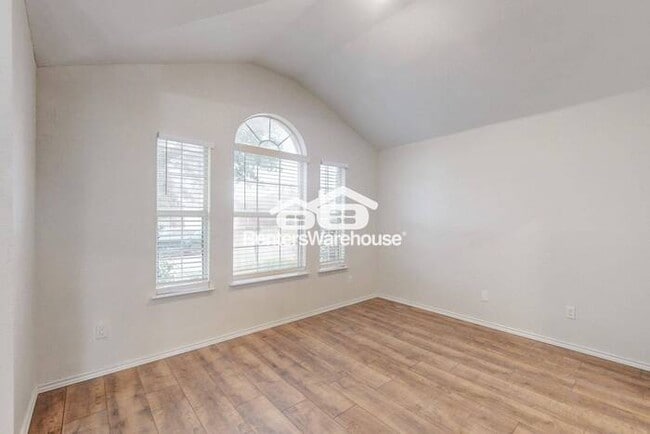 Foto del edificio - READY FOR MOVE-IN, 3-BEDROOM, 2-BATH HOME ...