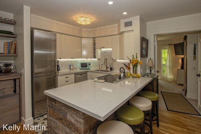 Foto del edificio - 1 br, 1.5 bath House - 5225 N 24th St #205
