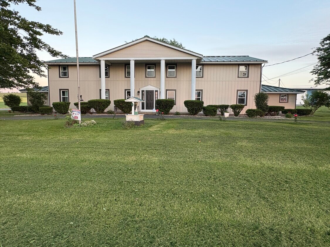 Primary Photo - 8686 Tibbitts Rd