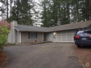 Building Photo - 8520 Harvard Ct SE