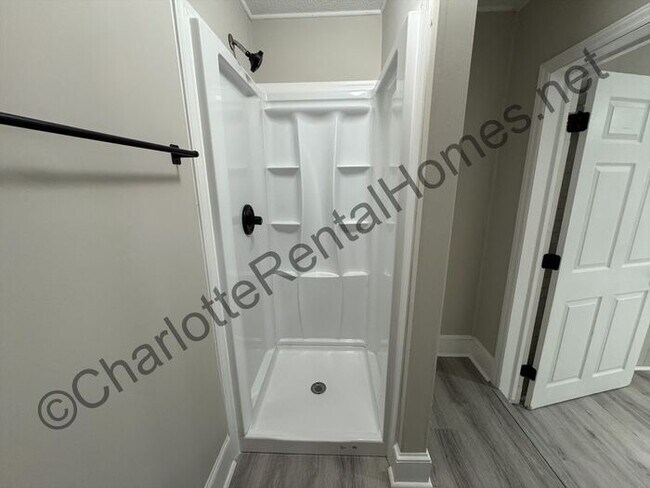 Foto del edificio - Fully updated 3 bedroom, 2.5 bath home in Monroe!