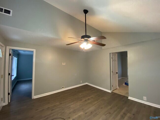 Foto del edificio - 1112 NE Wellman Ave