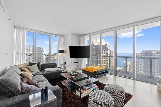 Foto del edificio - 465 Brickell Ave