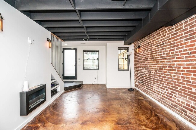 Photo - 811 T St NW Apartment