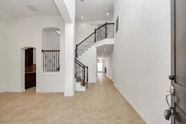 Building Photo - 17222 Red Oak Bend Dr