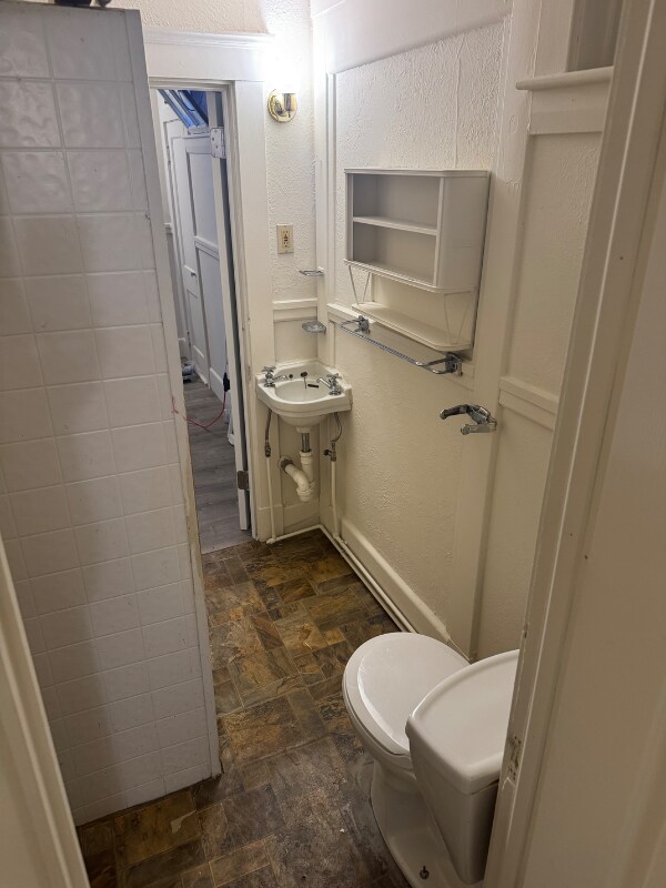 Foto del edificio - 215 Main St