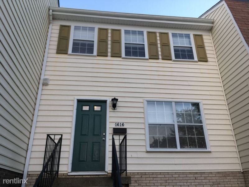 Primary Photo - 3 br, 2.5 bath Townhome - 1616 E BANCROFT LN