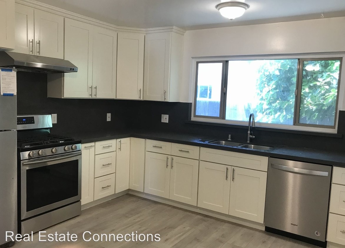 Foto principal - 2 br, 1 bath Apartment - 920 Princess Anne Dr