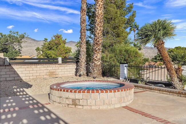Building Photo - 64635 Vardon Ct