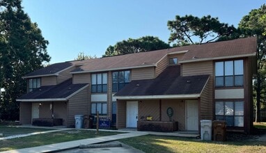 Building Photo - 2810 Villa Woods Cir