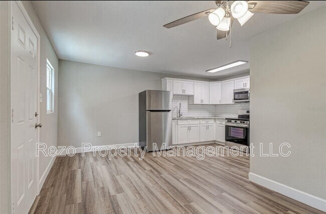 Foto del edificio - 701 N Vermont Ave