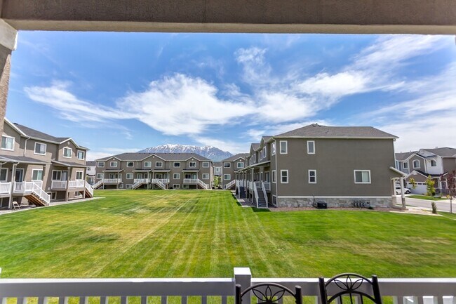 Building Photo - 704 S 1840 W