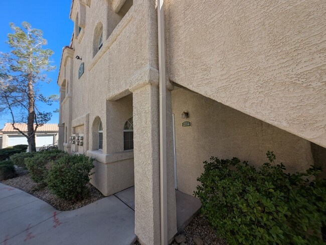 Foto del edificio - 2251 Wigwam Pkwy