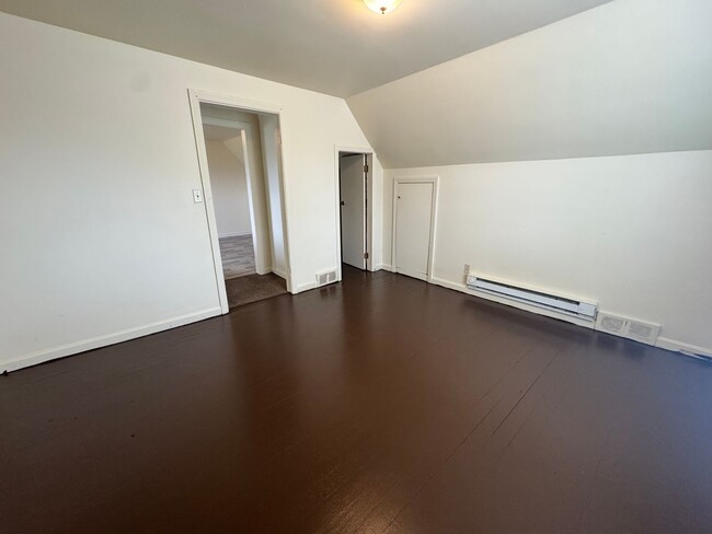 Building Photo - 1729 Stark Ave SW