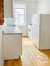 Building Photo - 5034 N Wolcott Ave
