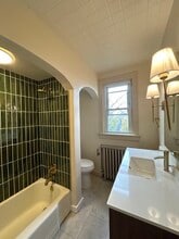 Building Photo - 114 Augusta St