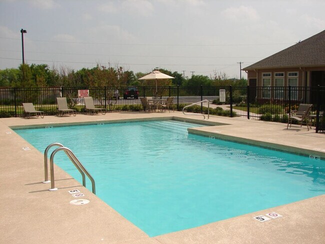 Foto del edificio - Wildwood Trails Apartments