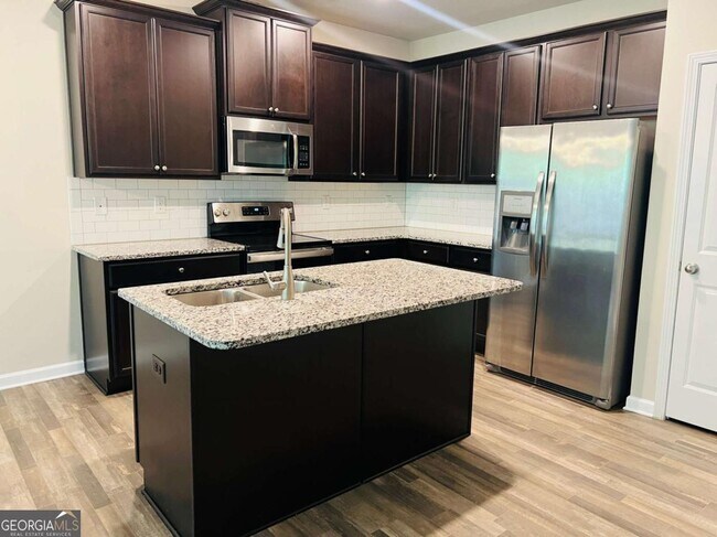 Foto del edificio - 4957 Elm Brook Dr
