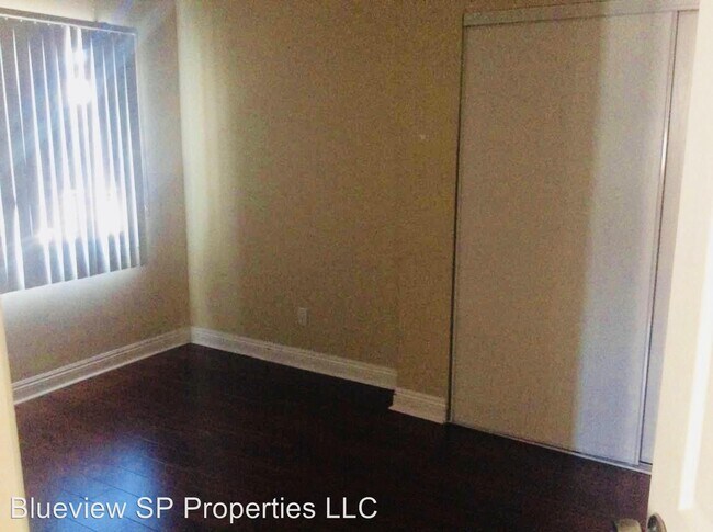 Foto del edificio - 750-758 W 9th St