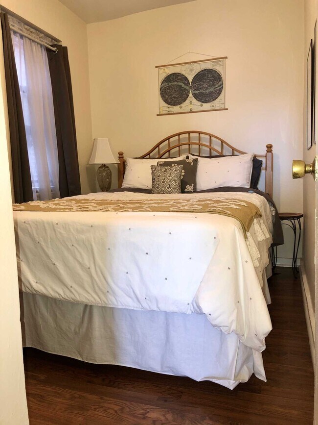 Foto del edificio - 318 E 59th St