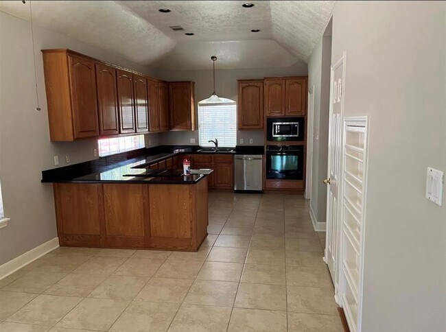 Building Photo - 114 Pendelton Pl Cir