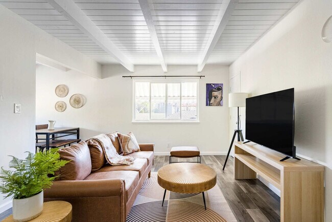 Foto del edificio - 2312 Bonar St