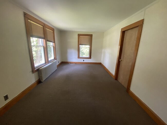 Building Photo - 21 Highland Ave