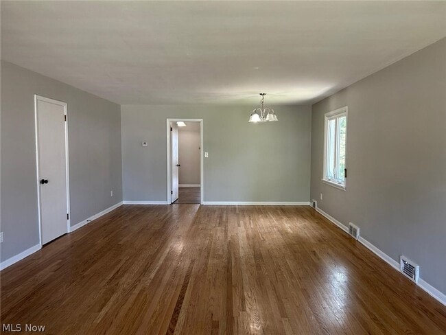 Building Photo - 17914 Chagrin Blvd