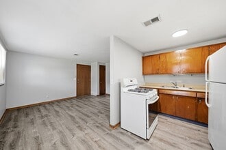 Building Photo - 5430 Ervin St