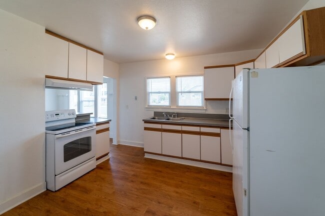 Building Photo - Charming 4bd/2ba Tacoma House for Rent!