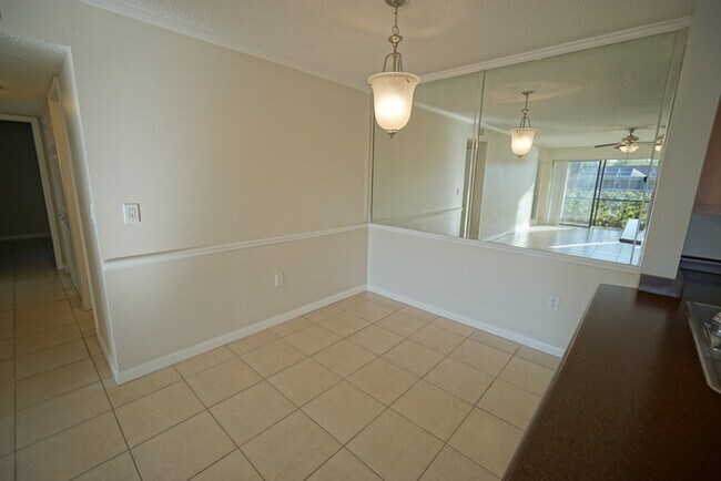 Foto del edificio - 5618 Baywater Dr