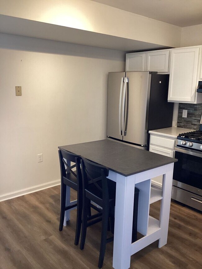 Foto del edificio - Townhome in Plum Creek Village