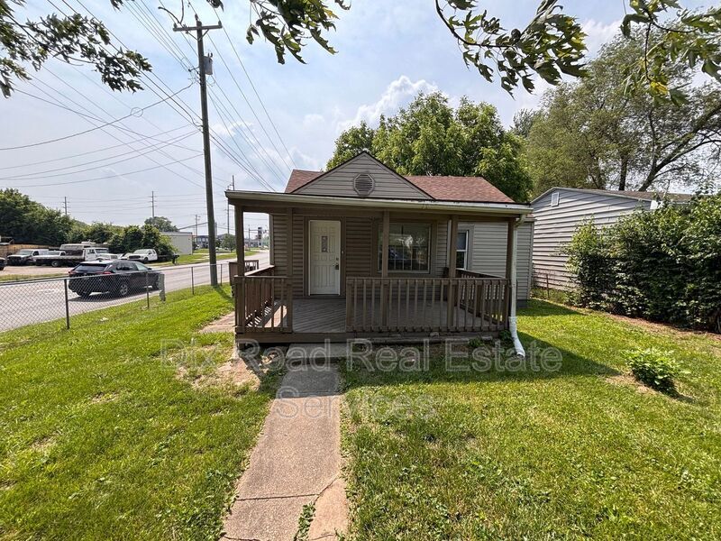 Primary Photo - 3234 Mohawk St