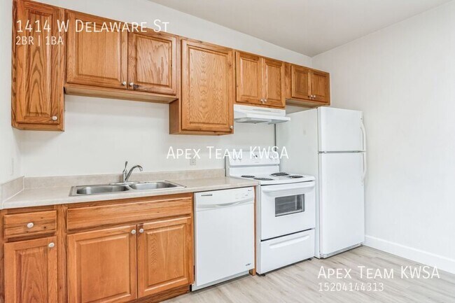 Foto del edificio - 1414 W Delaware St