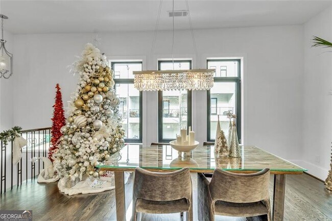 Foto del edificio - 1107 Briar Cove Cir
