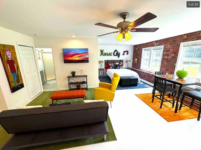 Foto del edificio - 924 Spain Ave