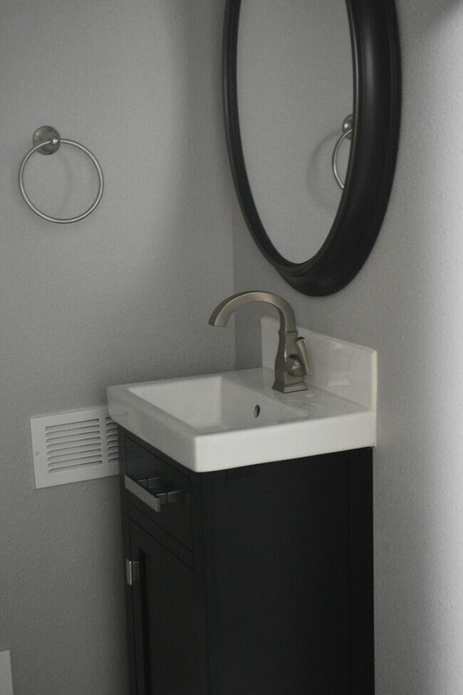 Foto del edificio - Newly updated rental!