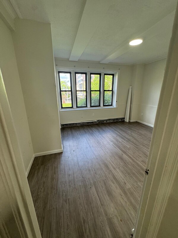 Foto del edificio - 150 S Harrison St