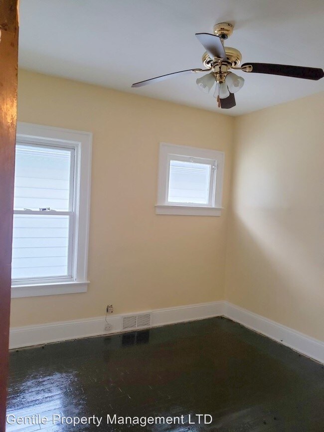 Foto del edificio - 13602-13604 Mcelhattan Ave