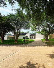 Building Photo - 4306 Shady Springs Dr