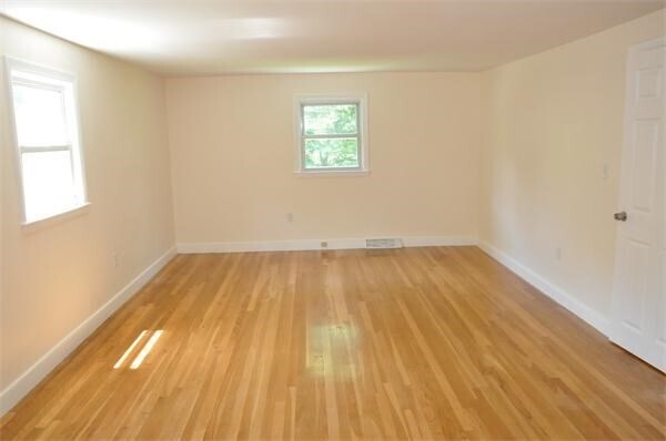 Foto del edificio - 11 Rockland Pl