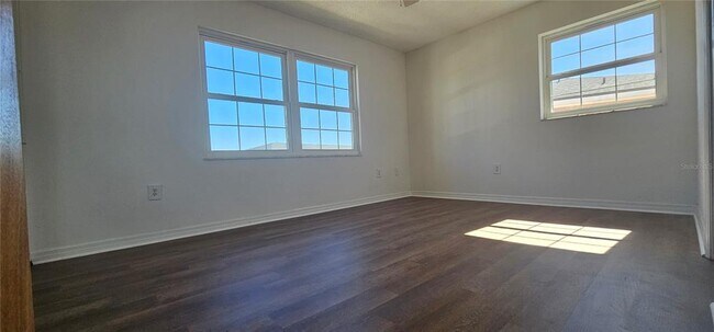 Building Photo - 4158 Tamiami Trl