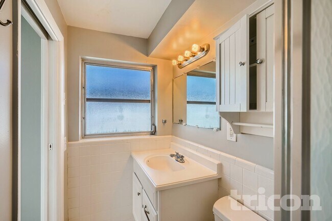 Building Photo - 3696 Dogwood Ave