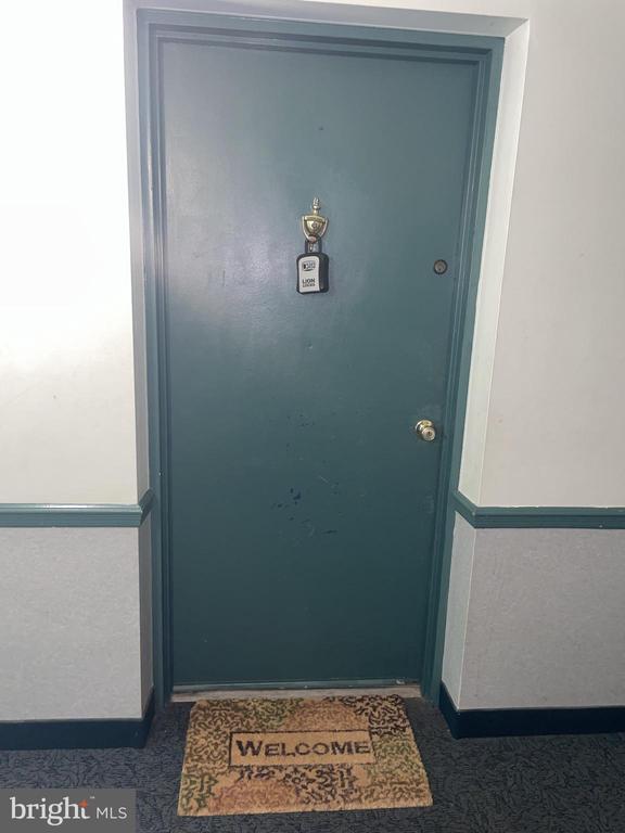 Foto del edificio - 5904 Bayshire Rd