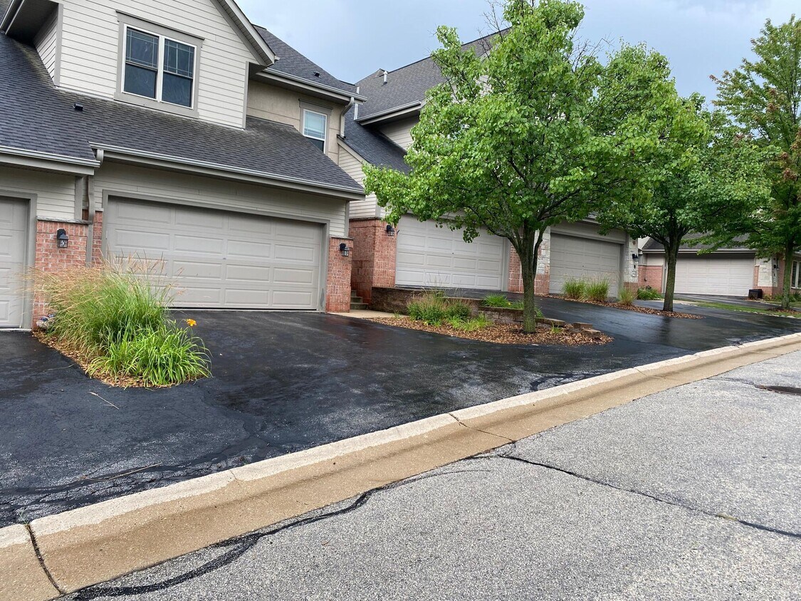 Foto principal - 18825 Eagle Dr