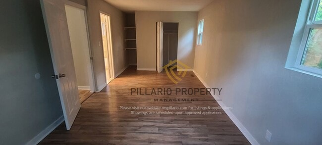 Building Photo - 3-bedroom, 2-bathroom jewel nestled near t...